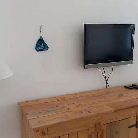Charming Maison With Terrace, Parikia Center *
