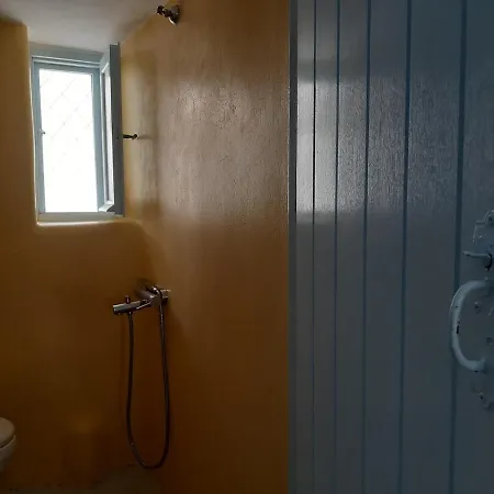 Ferienhaus Charming Maison With Terrace, Parikia Center Páros