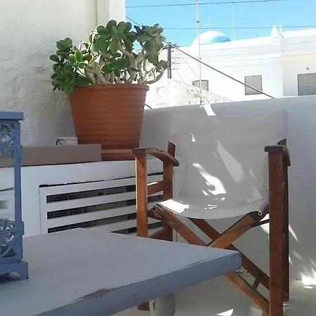 Charming Maison With Terrace, Parikia Center *