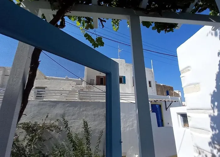 Charming Maison With Terrace, Parikia Center * Páros