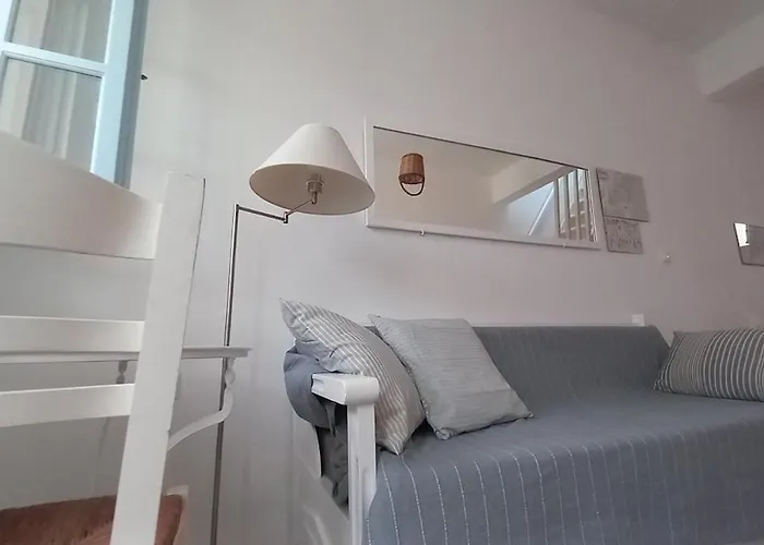 Charming Maison With Terrace, Parikia Center Páros