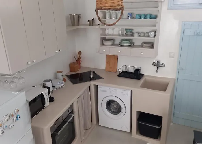 Ferienhaus Charming Maison With Terrace, Parikia Center